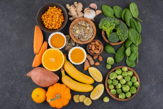 Insieme di alimenti ricchi di antiossidanti